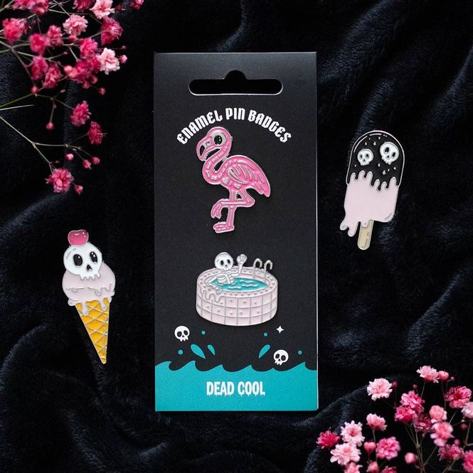 Hovedbilde Dead Cool Summer emaljepins – 2-pakning